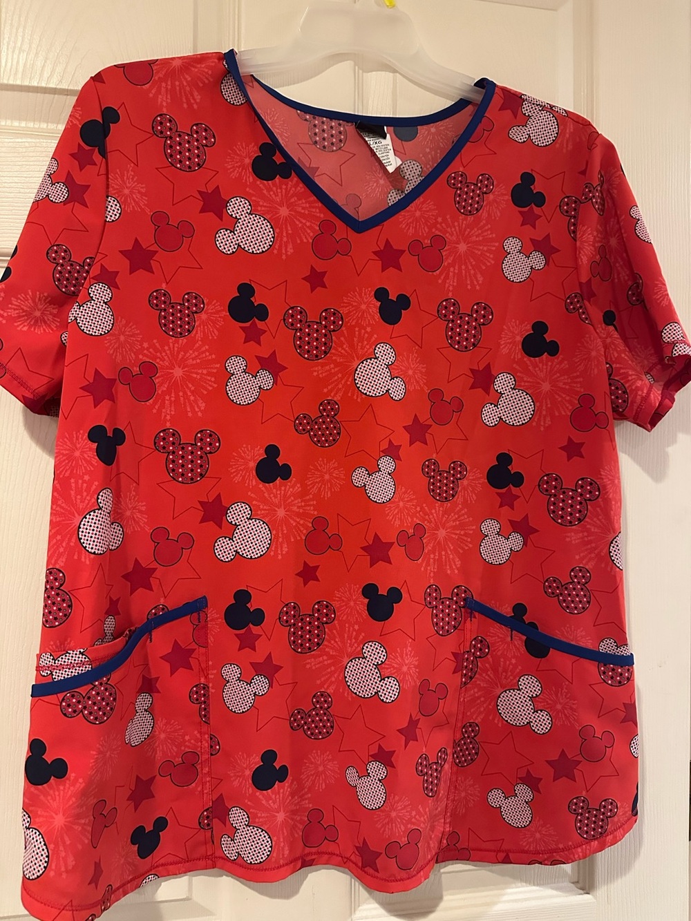 Woman’s Disney scrub top XL
